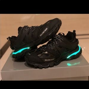balenciaga track black